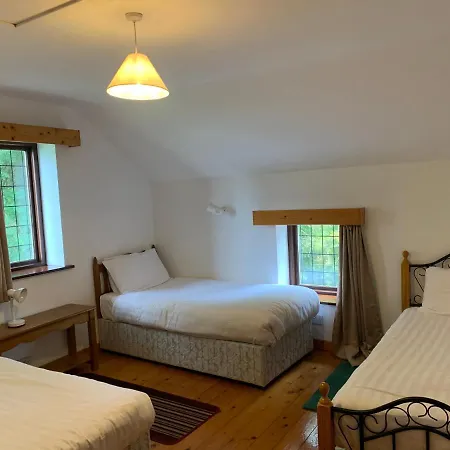 Apartament Killeena House