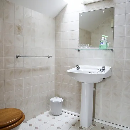 Apartament Killeena House